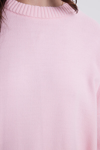 Tudors Women's Oversized Wide Cut Crew Neck Pink Sweater