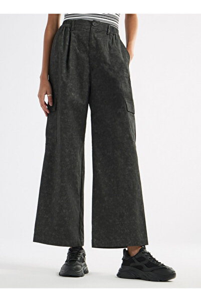 FAV بنطال كارجو مطبوع بقصة واسعة