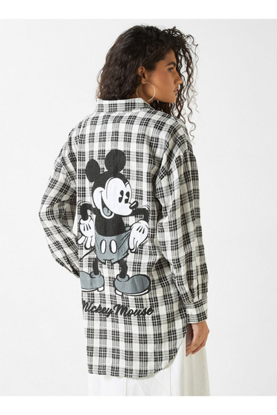 SP Characters قميص بطبعة ميكي ماوس بأكمام طويلة وجيب على الصدر