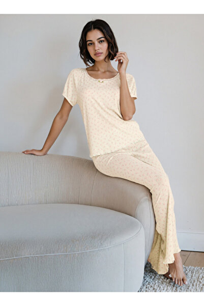 FAV طقم بيجاما بطبعة زهور من بوينتيل