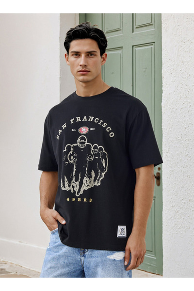 SP Characters تي شيرت مطبوع بقصّة مريحة