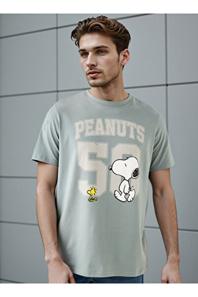 SP Characters Peanuts Print Crew Neck T-shirt