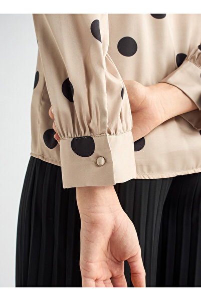 FAV All-over Polka Dot Print V-neck Top With Long Sleeves