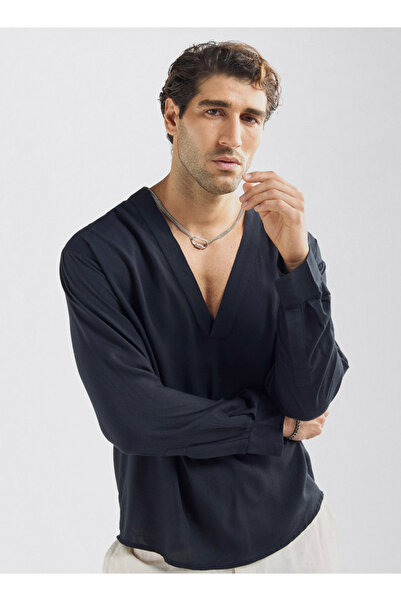 FAV Relaxed Fit Shirt With V-neck And Long Sleeves
