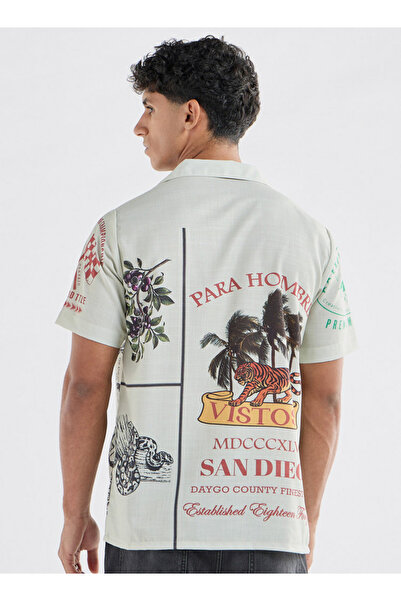 FAV All-over Graphic Print Shirt With Camp Collar And Short Sleeves