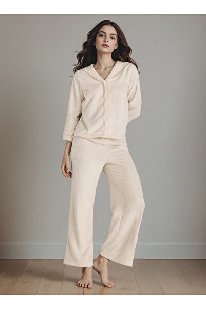 FAV طقم بيجاما بأكمام طويلة وياقة