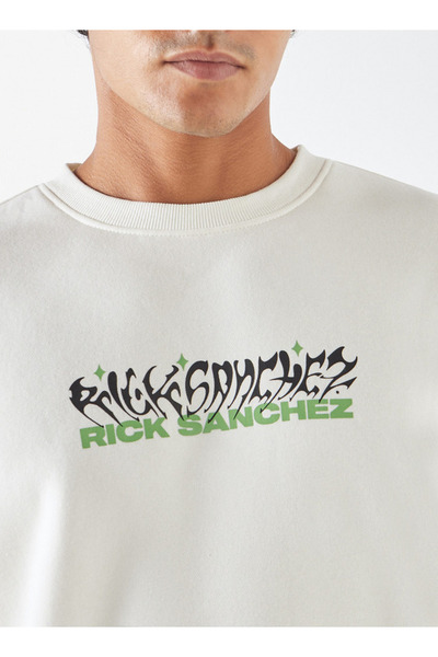 SP Characters سويت شيرت بطبعة ريك سانشيز بأكمام طويلة