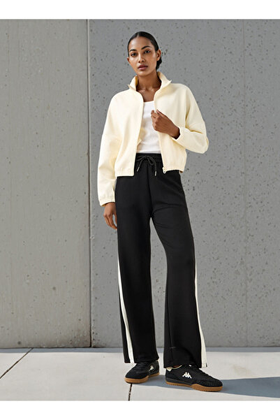 FAV Regular Fit Sweatshirt with Pockets