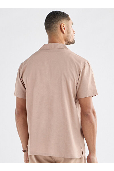 FAV Regular Fit Shirt with Camp Collar and Short Sleeves