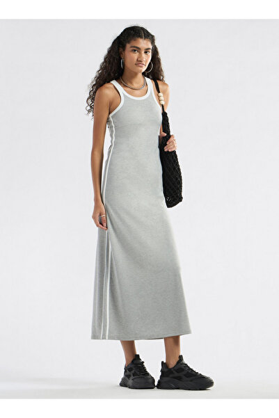 FAV Sleeveless A-Line Midi Dress