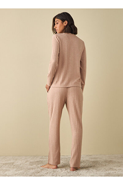FAV Ribbed V-neck Cardigan and Pyjama Set