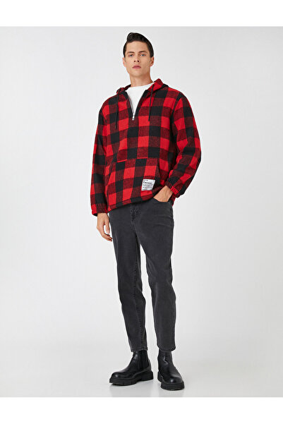 Koton Kockás kapucnis pulóver címkével nyomtatott zsebrészlettel és félcipzárral