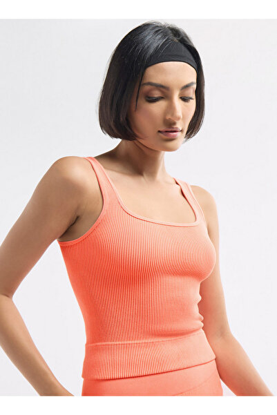 FAV Ribbed Cropped Tank Top With Square Neck