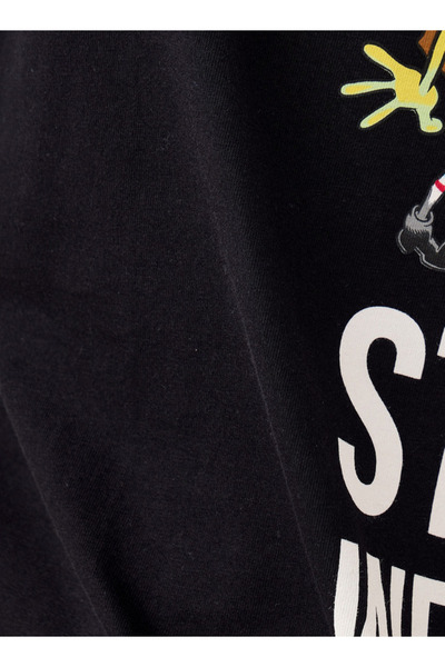 SP Characters تي شيرت بقصّة عادية وطبعة سبونج بوب