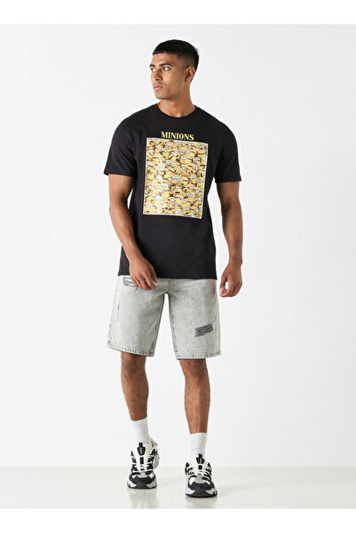 SP Characters تي شيرت بطبعة مينيونز ورقبة دائرية وأكمام قصيرة