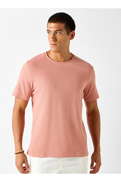 Iconic تي شيرت منقوش بأكمام قصيرة ورقبة دائرية