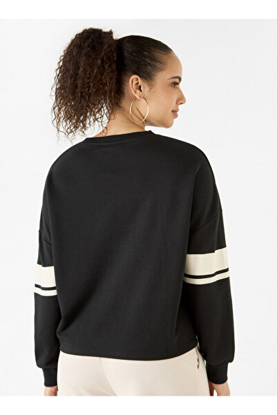 SP Characters Looney Tunes Print Sweatshirt With Long Sleeves