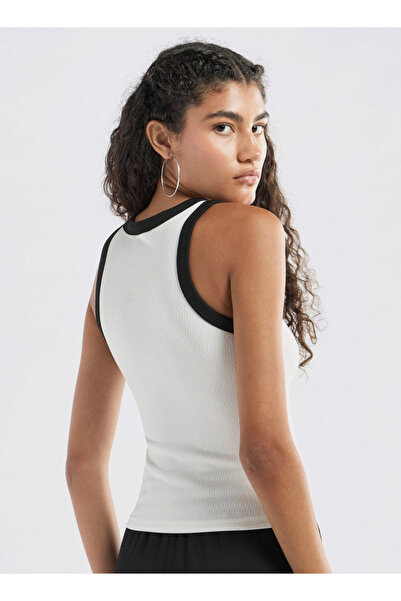 FAV Textured Tank Top with Crew Neck and Racerback