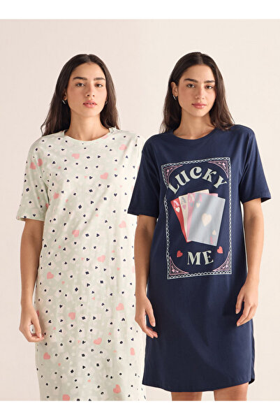 FAV طقم من قطعتين - قميص نوم مطبوع برقبة دائرية وأكمام قصيرة