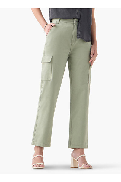 FAV Relaxed Fit Cargo Jeans with Button Closure and Pockets