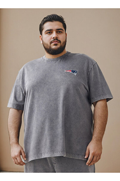 Maxim تي شيرت بطبعة فريق نيو إنجلاند باتريوتس بمقاسات كبيرة