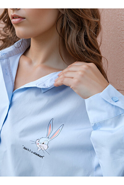 SP Characters قميص كبير الحجم بطبعة أرنب باغز مع حاشية عالية ومنخفضة