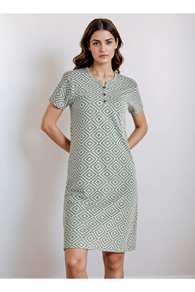 FAV قميص نوم بطول الركبة مع رقبة مستديرة