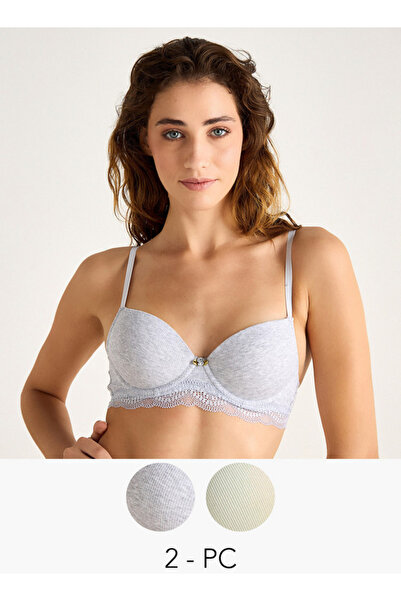 FAV مجموعة من قطعتين - حمالة صدر مضلعة مع حافة دانتيل