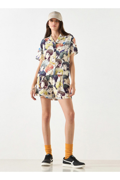 SP Characters قميص بطبعة أنمي كاملة بأكمام قصيرة