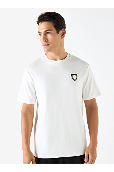 Emperor Applique Detail T-shirt with Short Sleeves