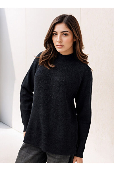 FAV Yoke Detail Sweater with Long Sleeves