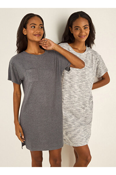 FAV قميص نوم برقبة دائرية - طقم من قطعتين