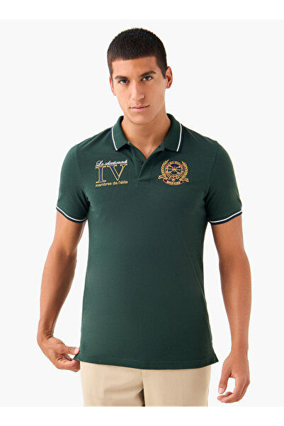 FAV تي شيرت بولو مطرز