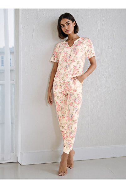 FAV طقم بيجاما بطبعة زهور ووافل