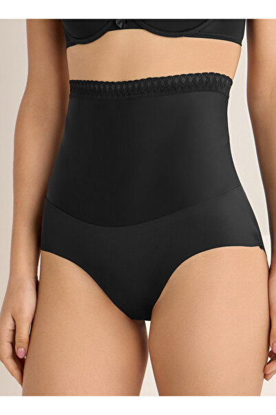 FAV سراويل داخلية بتفاصيل مجعدة