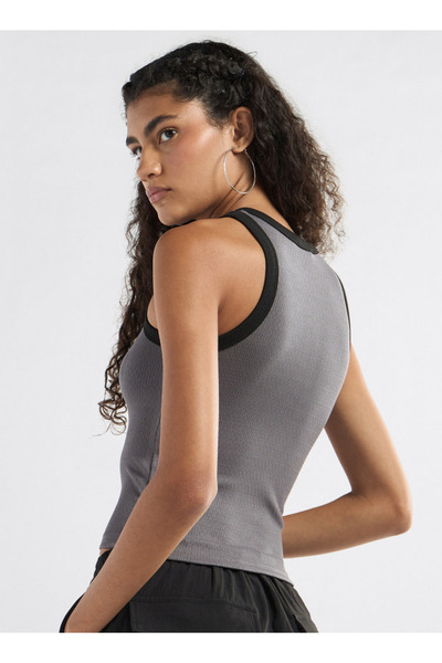 FAV Textured Tank Top with Crew Neck and Racerback