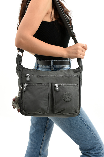 Sanmorris حقيبة كتف نسائية كبيرة الحجم مقاومة للماء من قماش الكرينكل (30x28x11)