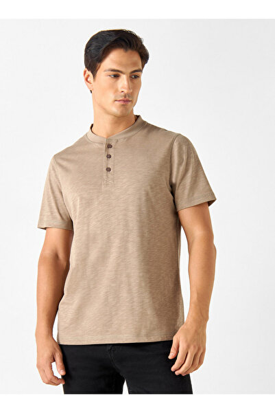 FAV Textured Henley Neck T-shirt with Short Sleeves