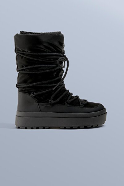 Oysho Bağcıklı naylon kar botu