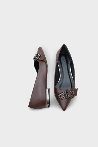 Capone Outfitters Krissie Pointed Toe Short Heeled Women's Ballerinas with Metal Accessories