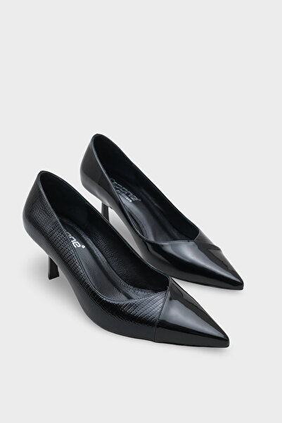 Capone Outfitters Brianne Mid-Heeled Strappy Snake Print Genuine Leather Lined Stiletto