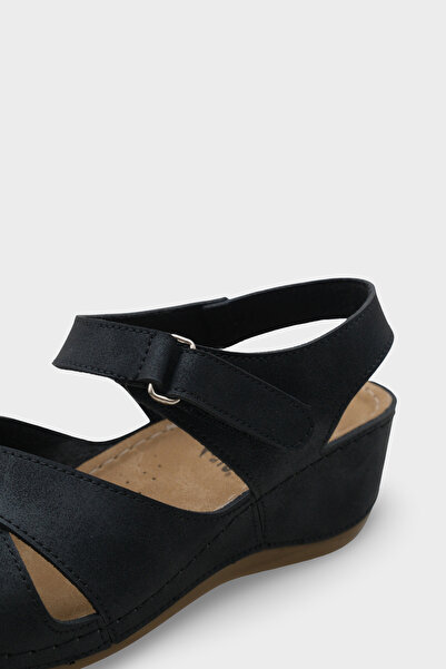 Capone Outfitters Z6312 Women's Comfort Anatomic Sandals