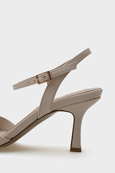 Capone Outfitters Dale Mid Heeled Ankle Strap Buckle Women's Sandals