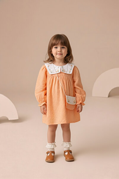 Minipodyum Kız Bebek Nakışlı Bebe Yaka Müslin %100 Pamuk Çantalı Elbise