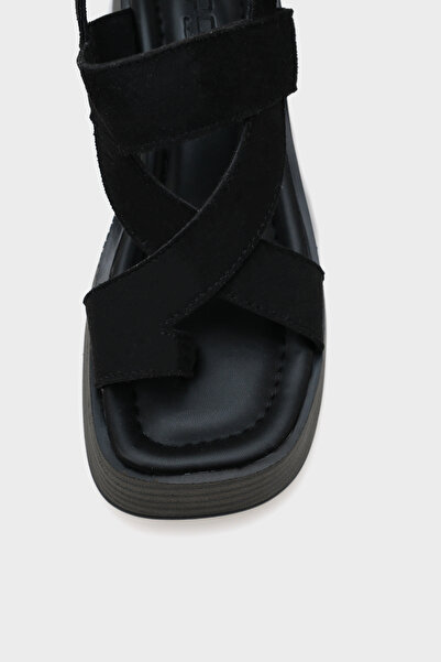 Capone Outfitters Dámské pantofle Doris Stone Buckle Suede na klínovém podpatku