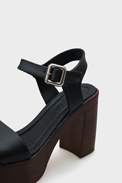 Capone Outfitters Dámské sandály Dolores Platform Single Strap