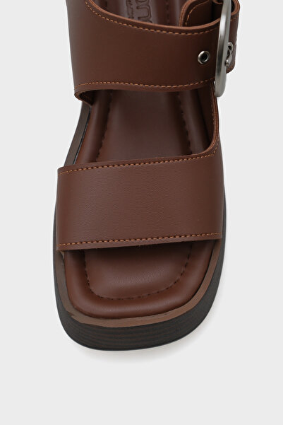 Capone Outfitters Dina Wedge Heeled Single Buckle Women's Sandals