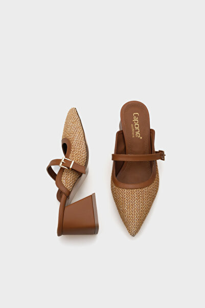 Capone Outfitters Dámské pantofle Nena z pravé kůže se špičatou špičkou ze slámy s uzavřenou špičkou
