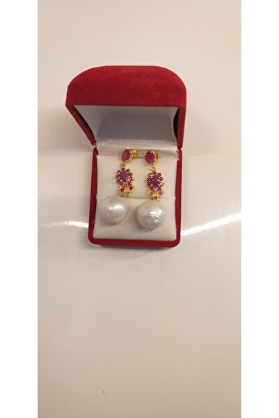 GÜNKAN GÜMÜŞ 925 Ayar Gerçek Barok İncili Yakut Taşlı Altın Kaplamalı Küpe