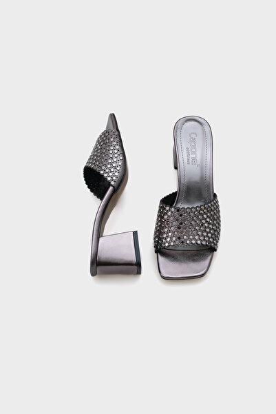 Capone Outfitters Γυναικείες παντόφλες Lora με μεσαίο τακούνι Blunt Toe Stone